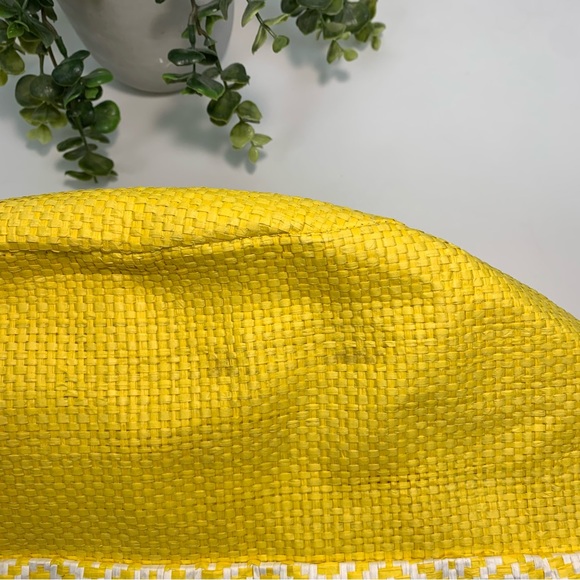 Beach Bag Tote Yellow Chevron Size 14” x 24” - Picture 11 of 11